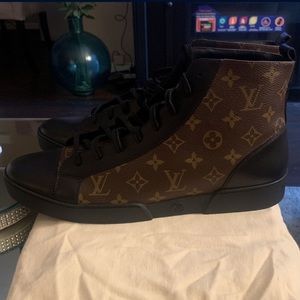 Mens, Louis Vuitton sneakers